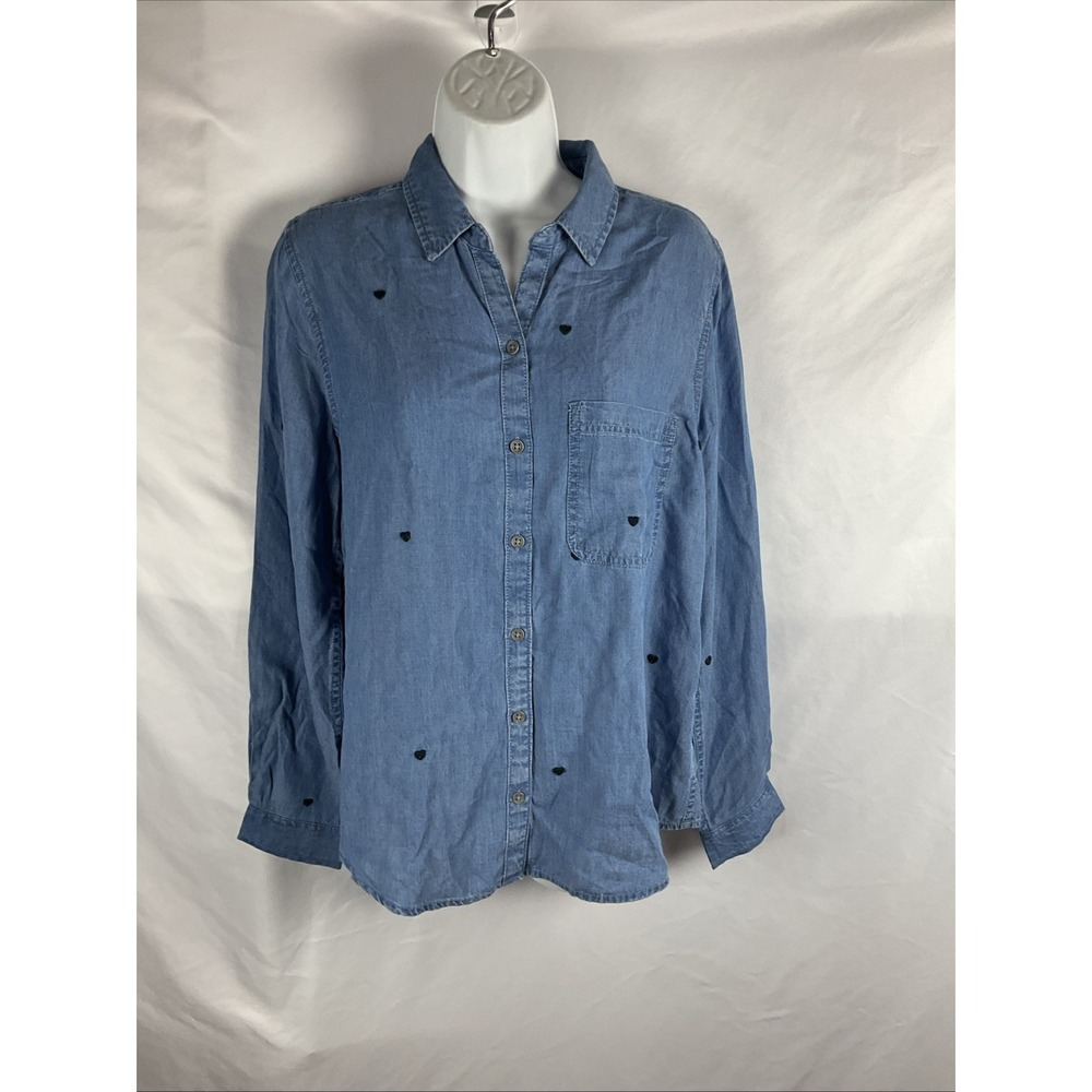 Beachlunchlounge Women's Size M Cassie Chambray Button Up Embroidered Shirt